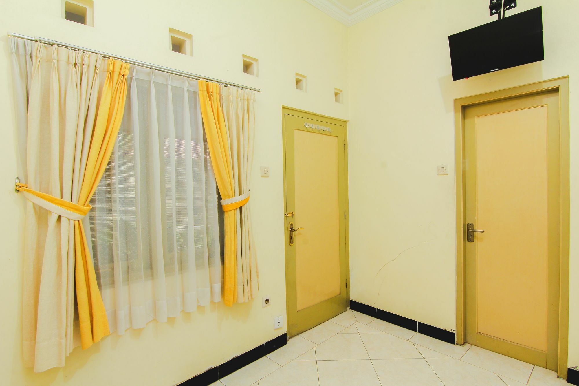 Griya Batik Giri Sekar Homestay Yogyakarta Exteriör bild